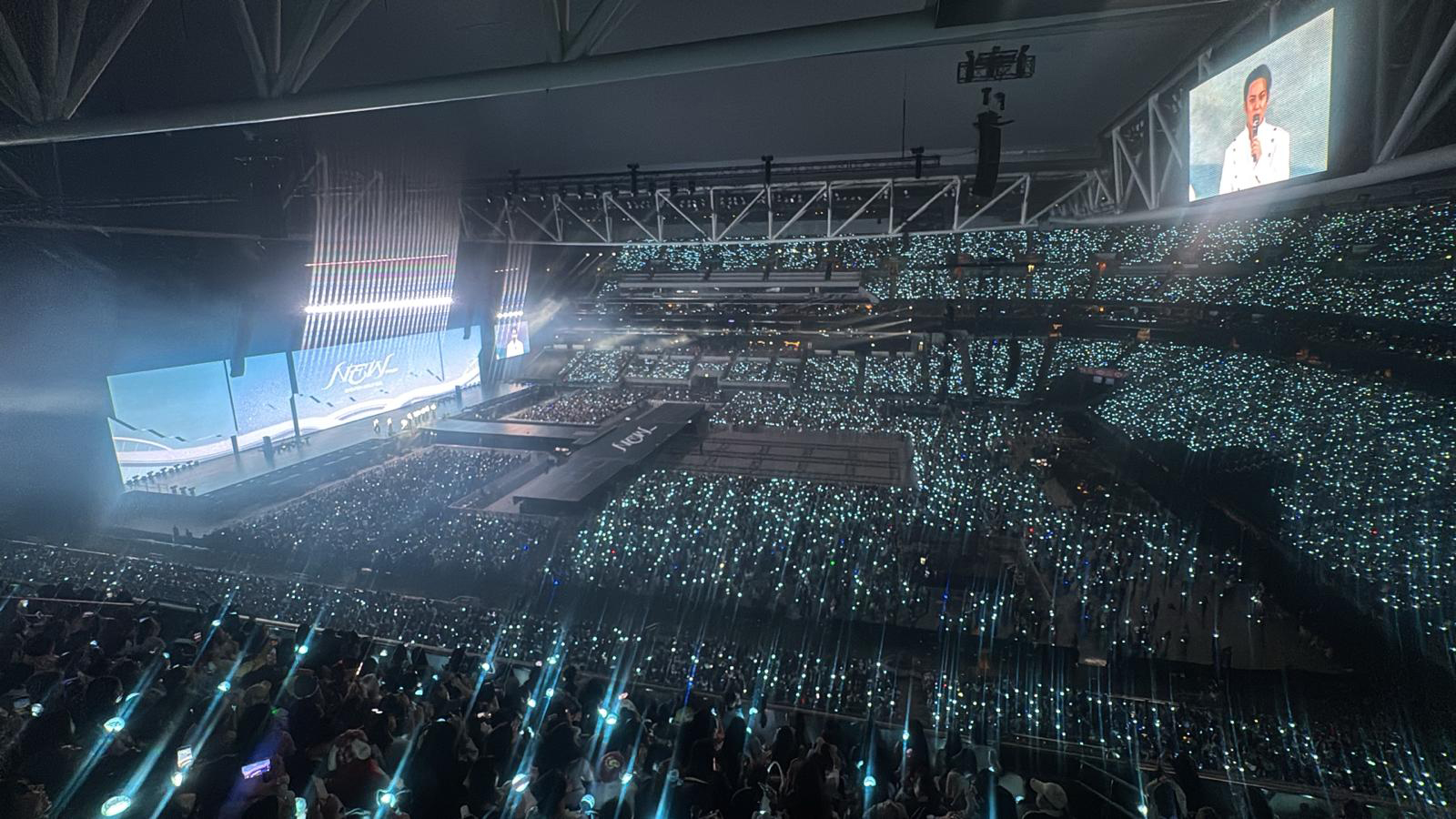 ���SEVENTEEN WORLD TOUR [NEW_]